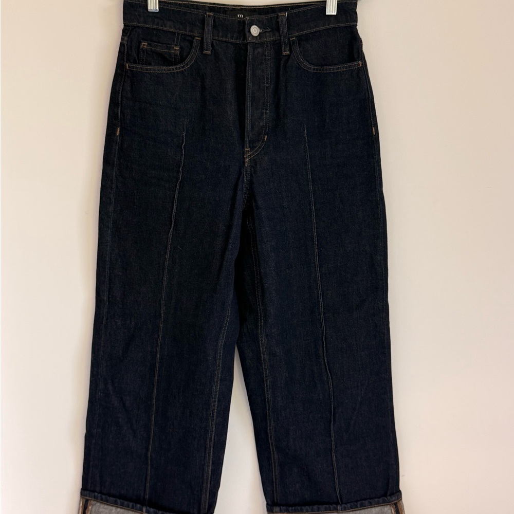 Banana Republic pin tuck jean size 28